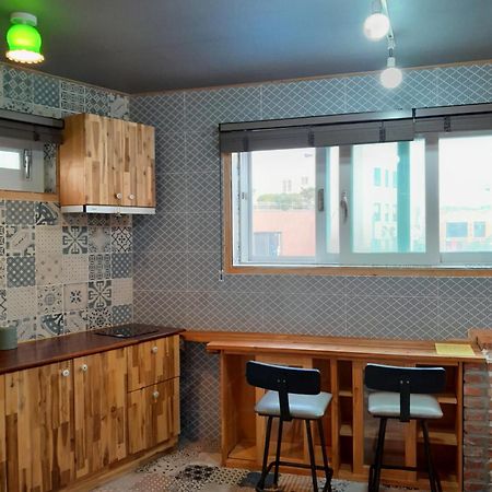Deluna House Mokpo Bagian luar foto